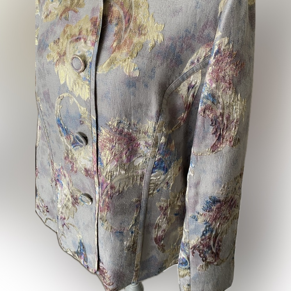 Exquisite floral Chico’s jacket - Picture 4 of 16